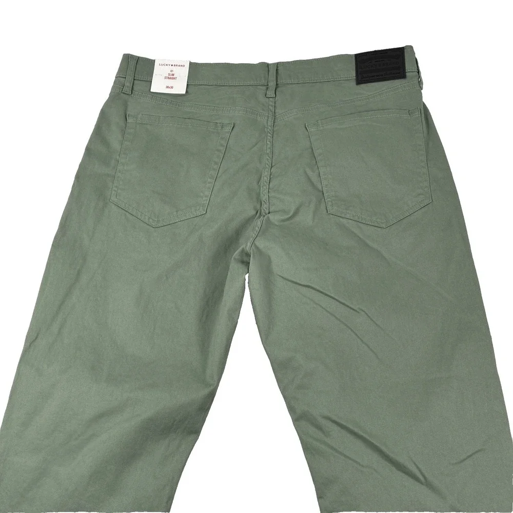 NWT Lucky Brand Men's 121 Slim Straight Long Pants Desert Sage Size 38x30 Green